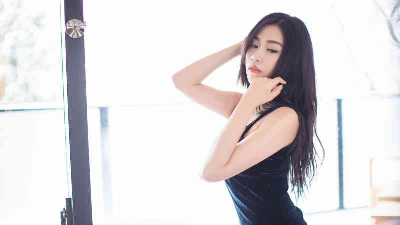 女子下班回复工作消息获赔加班费 支付给她3万元加班费