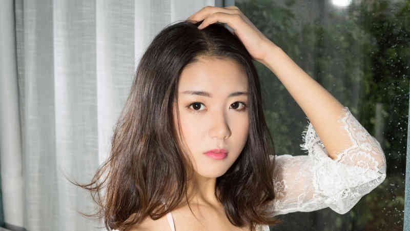 8岁男孩摆摊1小时赚584元 小孩：没想到生意这么好
