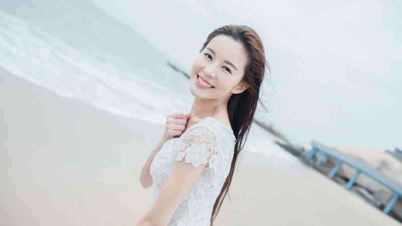 令人震惊！名画被熊孩子撕毁 这到底是个什么情况?